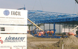 1999: Gründung von FACIL