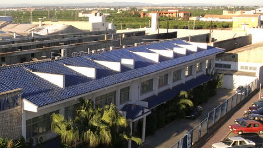 1980: Con la apertura de una cuarta planta en España comienza la expansión internacional