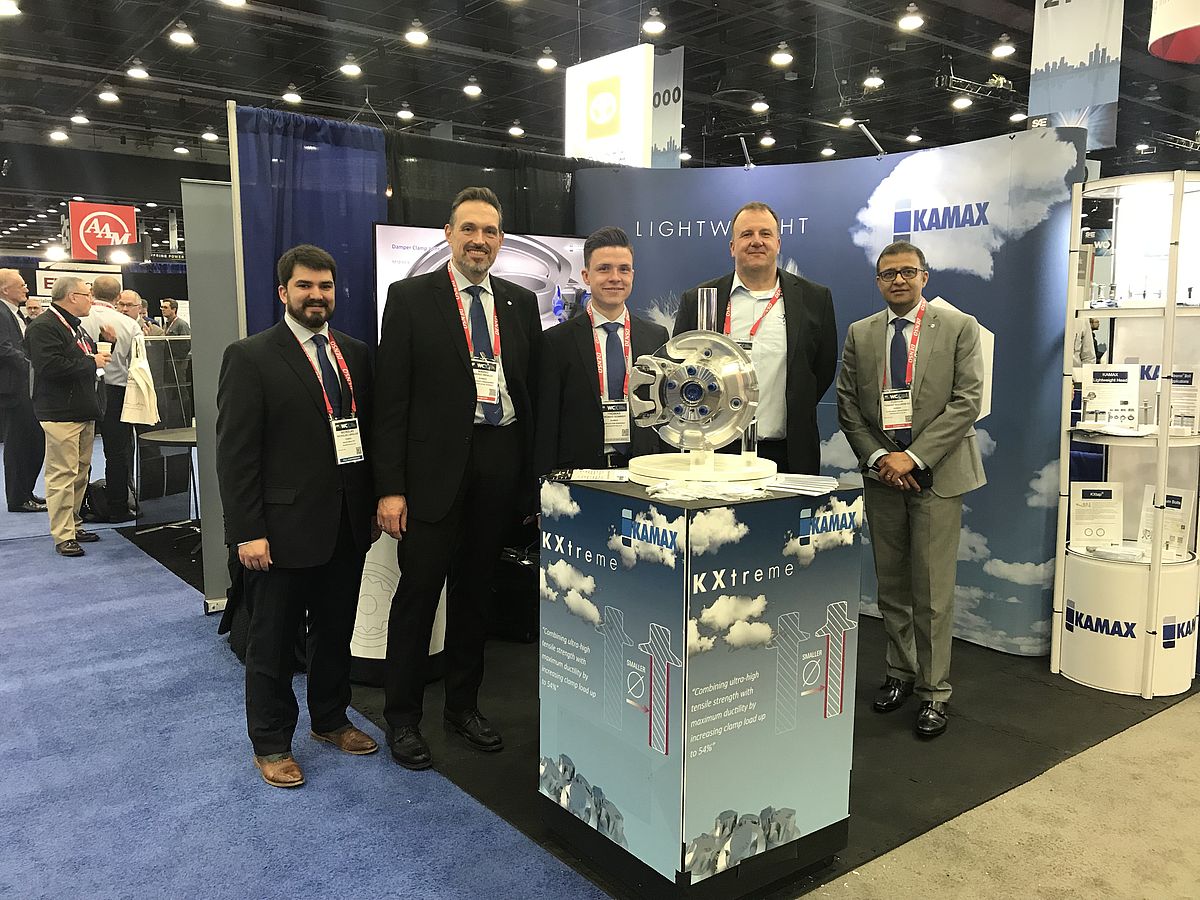 LeichtbauLösungen auf dem SAE International World Congress