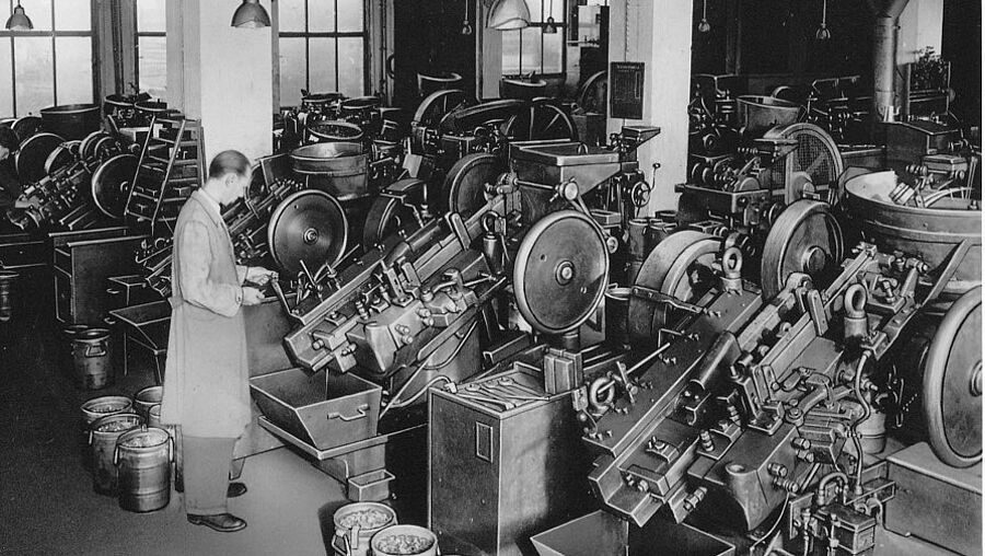 1945: Nuevo comienzo